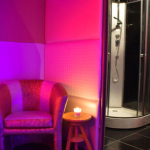 8-eme-ciel-geneve-salon-erotique-paquis-hotesses-06
